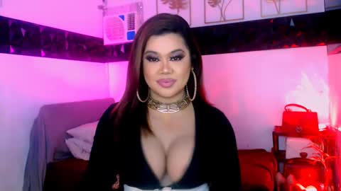 Snapshot of bigtraditionalts chatting on 12/01/24, 10:32 katy asianbigcockcumshowsmokeanal online show from 12/01/24, 10:32