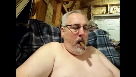 Snapshot of biguy121971 chatting on 12/21/24, 08:50 Biguy52 online show from 12/21/24, 08:50