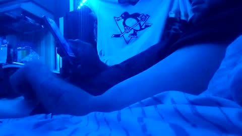 Snapshot of bigwalkdog420 chatting on 02/15/25, 07:16 bigwalkdog420 online show from 02/15/25, 07:16