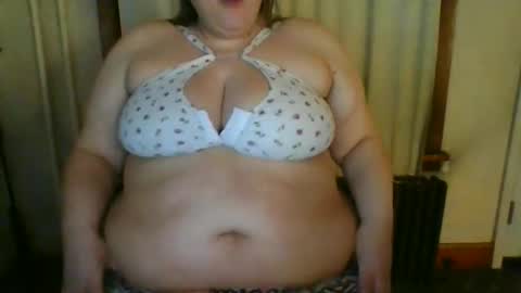 Lady of the WHEEL online show from 12/15/25, 05:44