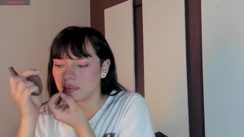 Snapshot of bilie__eilish chatting on 02/23/26, 12:13 bilie__eilish online show from 02/23/26, 12:13