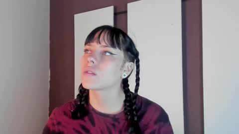 Snapshot of bilie__eilish chatting on 03/24/26, 11:48 bilie__eilish online show from 03/24/26, 11:48