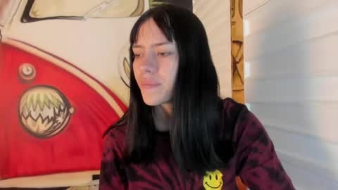 Snapshot of bilie__eilish chatting on 04/18/26, 12:20 bilie__eilish online show from 04/18/26, 12:20