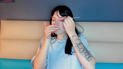 Snapshot of bilie__eilish chatting on 04/30/26, 12:11 bilie__eilish online show from 04/30/26, 12:11