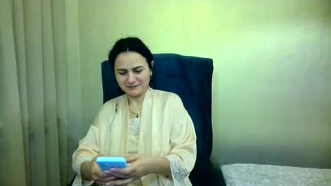 DOM NIKA online show from 01/10/25, 10:46