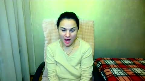 DOM NIKA online show from 12/19/25, 10:39