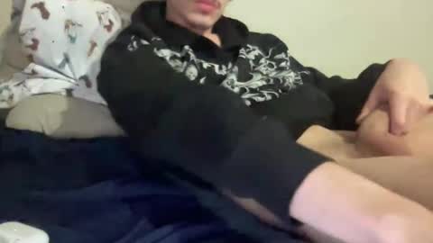 Snapshot of billiambill2002 chatting on 02/14/25, 04:37 billiambill2002 online show from 02/14/25, 04:37