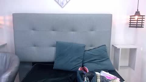 The perfect couple  online show from 09/11/25, 02:11