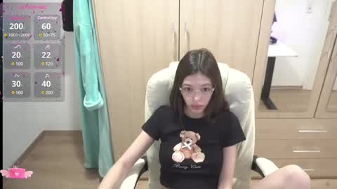 Snapshot of billly1love chatting on 02/10/25, 05:03 billy1love online show from 02/10/25, 05:03