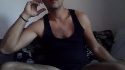 Snapshot of billos26 chatting on 09/22/25, 06:26 billys greece online show from 09/22/25, 06:26