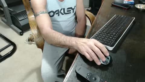 Snapshot of billy471 chatting on 12/07/24, 08:27 billy471 online show from 12/07/24, 08:27