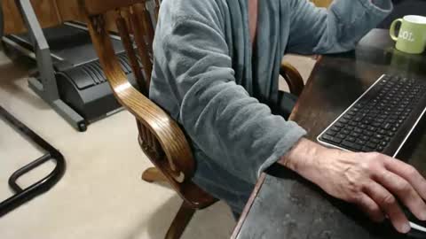 Snapshot of billy471 chatting on 01/01/25, 11:49 billy471 online show from 01/01/25, 11:49