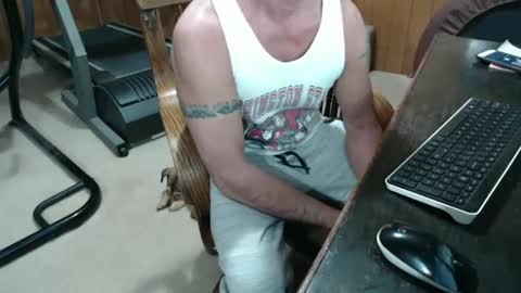 Snapshot of billy471 chatting on 01/19/25, 08:41 billy471 online show from 01/19/25, 08:41