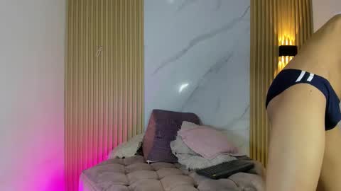 Snapshot of billy_jamees chatting on 10/05/25, 11:41 Sam online show from 10/05/25, 11:41