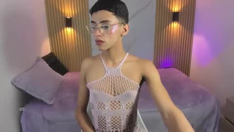 Snapshot of billy_jamees chatting on 11/29/25, 03:42 Sam online show from 11/29/25, 03:42