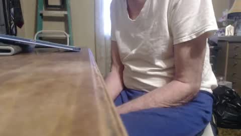 Snapshot of bimbttm chatting on 12/19/24, 08:55 Bimbttm online show from 12/19/24, 08:55