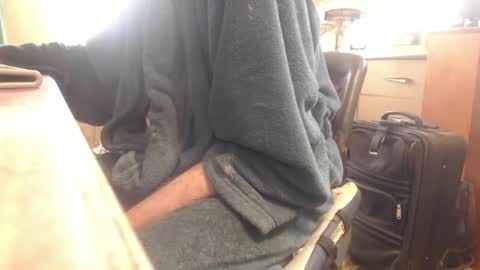 Snapshot of bimbttm chatting on 12/23/24, 03:23 Bimbttm online show from 12/23/24, 03:23