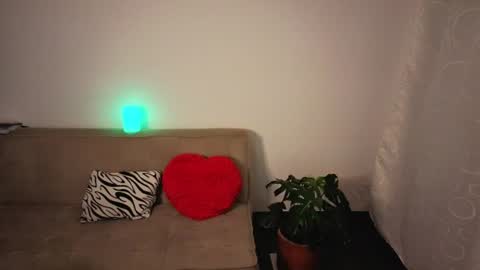 MIA  NINA online show from 07/05/26, 12:50
