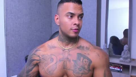 dariux john online show from 01/19/25, 01:43