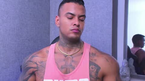 dariux john online show from 01/23/25, 07:40
