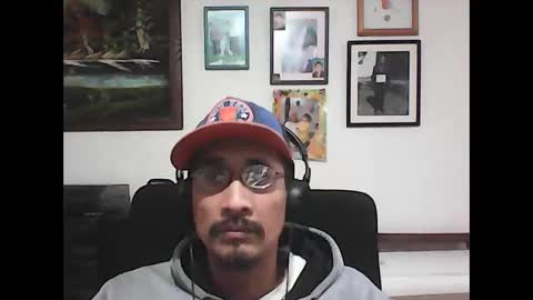Snapshot of bisexmangenx chatting on 12/16/25, 10:59 Manu O online show from 12/16/25, 10:59