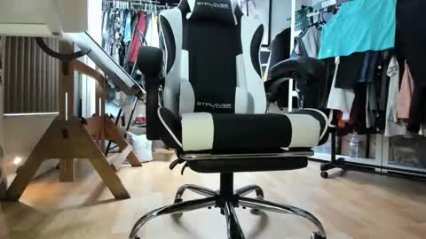 bisexualjay online show from 06/10/26, 08:30