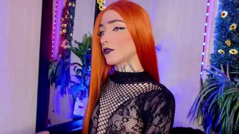 Snapshot of bitch_capelli chatting on 11/04/25, 01:48 .. .. online show from 11/04/25, 01:48