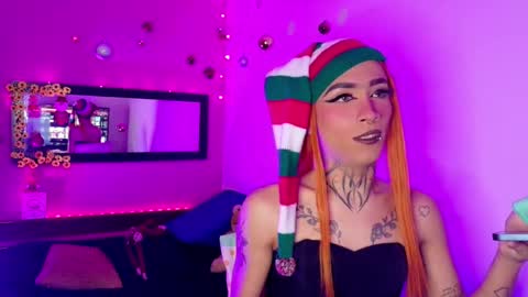 Snapshot of bitch_capelli chatting on 12/02/25, 04:29 .. .. online show from 12/02/25, 04:29