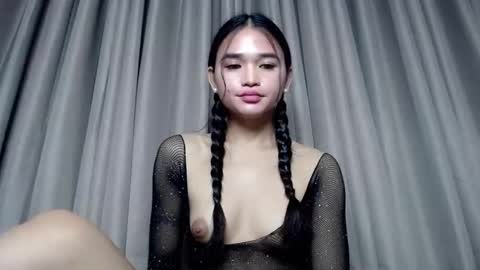 bitchy_bea online show from 04/28/26, 01:05
