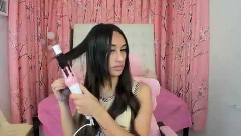 farrah online show from 07/21/26, 12:13