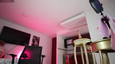 Snapshot of bitchysalome chatting on 10/09/25, 01:31 bitchysalome online show from 10/09/25, 01:31