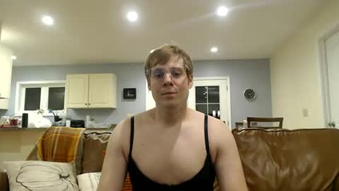 Snapshot of bittyboiii chatting on 11/02/25, 05:21 BittyBoi online show from 11/02/25, 05:21