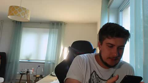 Snapshot of bjguyhugecock chatting on 05/30/26, 08:11 bjguyhugecock online show from 05/30/26, 08:11
