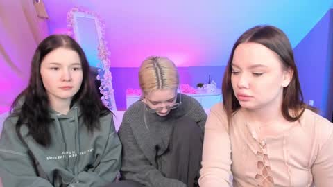 Julia online show from 01/28/25, 08:36