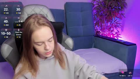 Julia online show from 01/31/25, 08:32