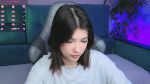 Julia online show from 05/19/26, 03:35