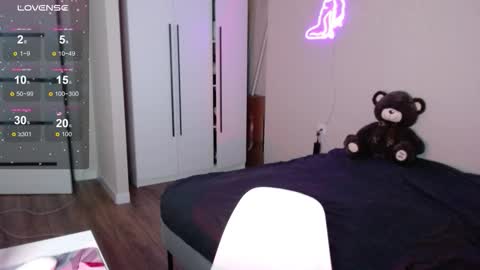 bklfeya online show from 11/12/25, 06:08