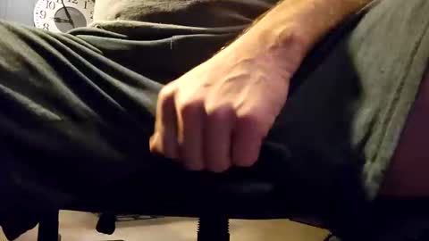 Snapshot of bkupsguy chatting on 10/14/25, 12:55 bkupsguy online show from 10/14/25, 12:55