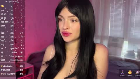 Snapshot of bl4ck_velvet chatting on 10/24/25, 01:07 Kitty online show from 10/24/25, 01:07