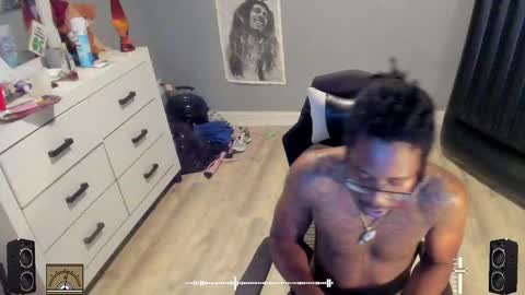 Plant Base Streamers From Pennsylvania online show from 09/17/25, 11:39