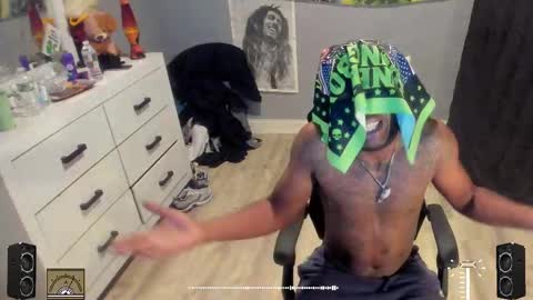 Plant Base Streamers From Pennsylvania online show from 09/29/25, 10:25