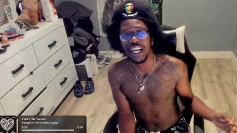 Plant Base Streamers From Pennsylvania online show from 11/11/25, 10:54