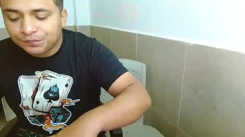 black__and__whiite online show from 10/15/25, 10:32