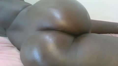black_goddess200 online show from 02/15/25, 10:44