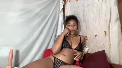 Snapshot of black_hot2024 chatting on 02/08/25, 12:17 MORENITA ISA online show from 02/08/25, 12:17