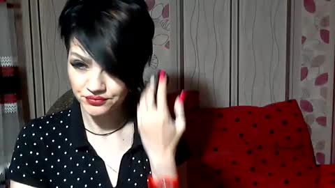 black_hot_01 online show from 12/02/24, 10:50