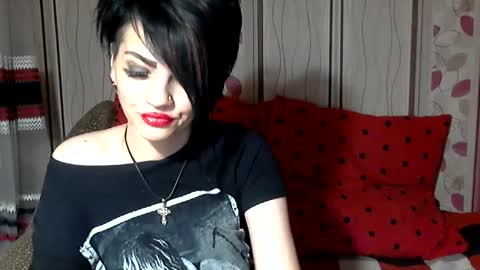 black_hot_01 online show from 12/29/24, 06:16