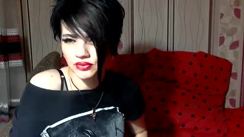 black_hot_01 online show from 12/31/24, 12:21