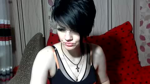 black_hot_01 online show from 01/25/25, 08:21