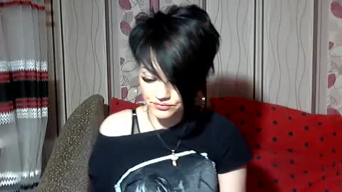 black_hot_01 online show from 02/06/25, 05:14